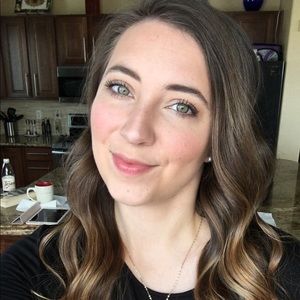 Meet your Posher, Christy